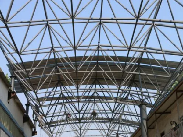 铜仁网架加工厂家必须注意的细节问题